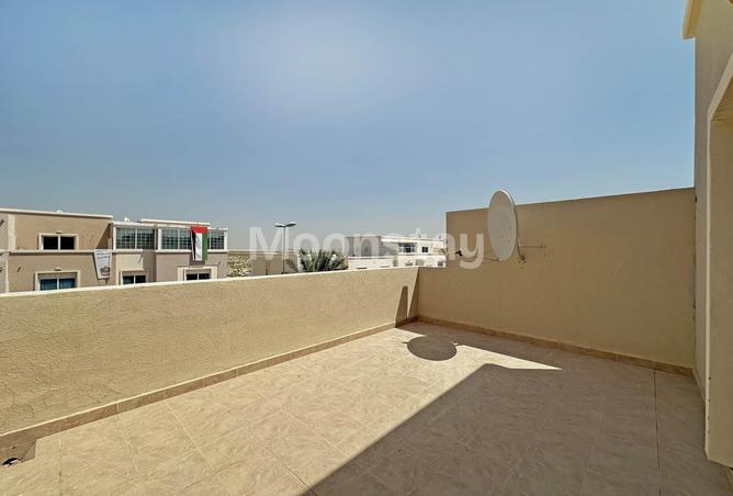 100853353 - Property Image 3