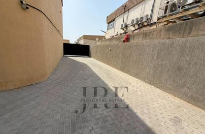 Warehouse - Studio - 1 Bathroom for rent in Al Sajaa Industrial - Al Sajaa - Sharjah