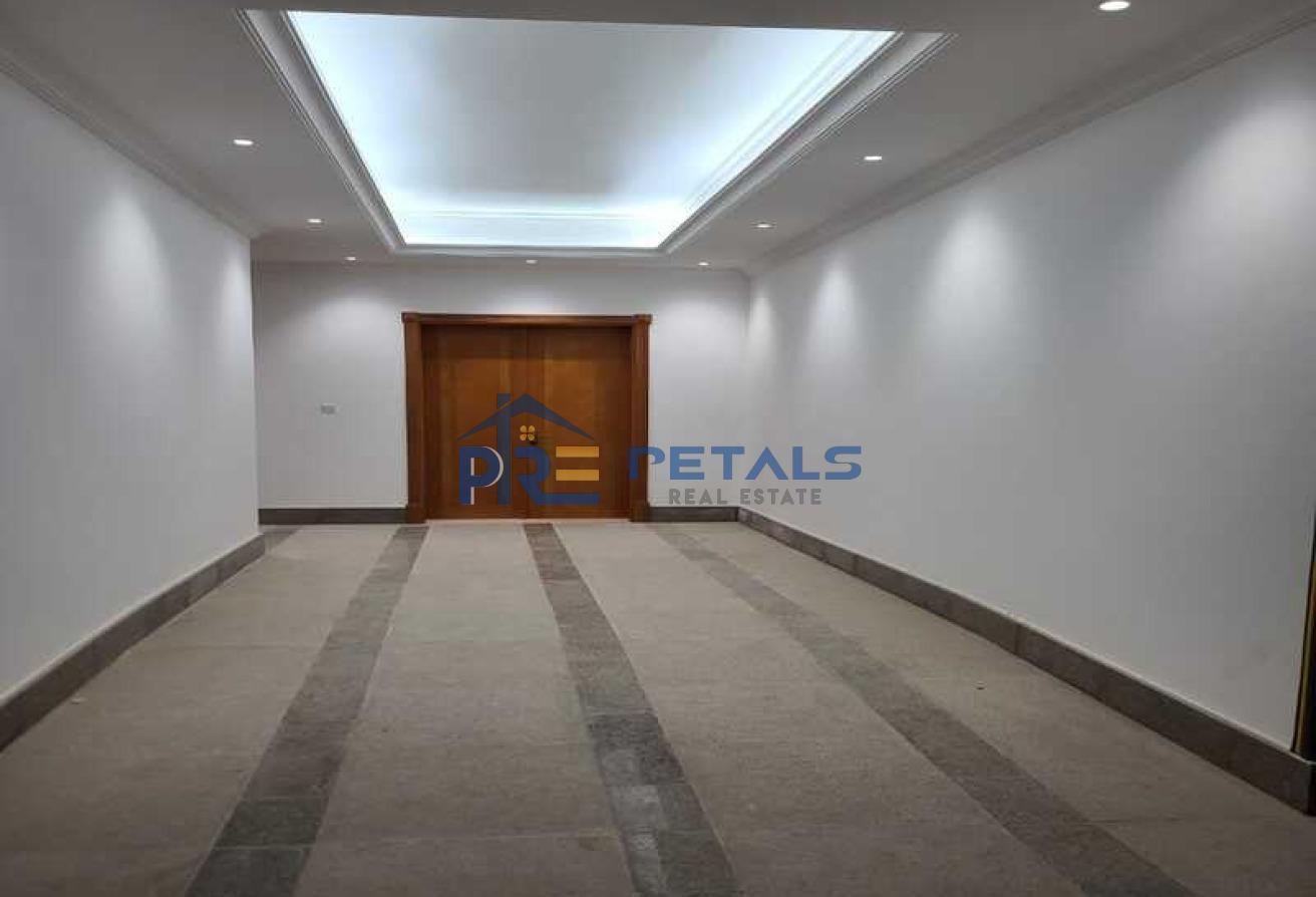 UPGRADED PRIVATE CINEMA 8 BEDS + M +D VACANT photo 9