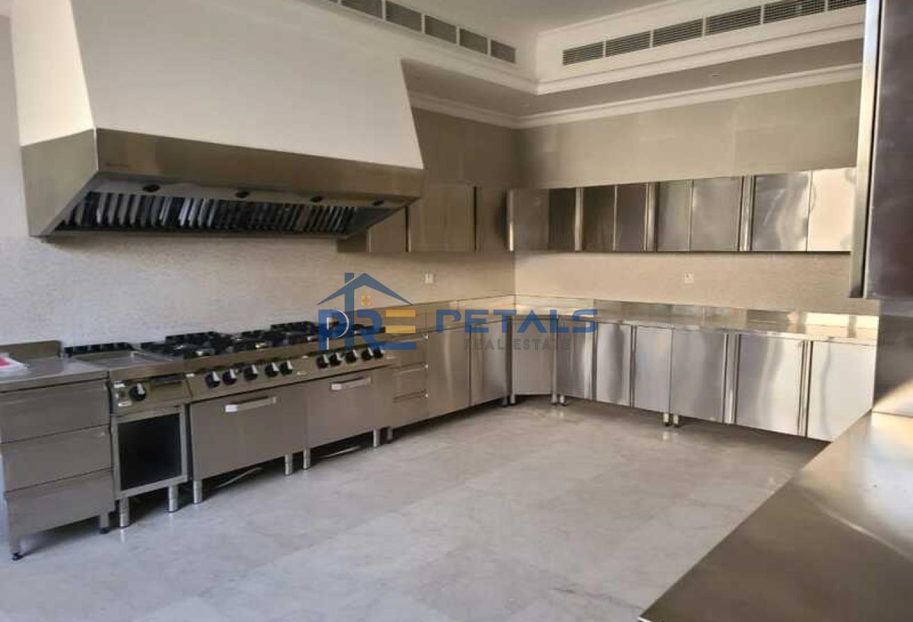 UPGRADED PRIVATE CINEMA 8 BEDS + M +D VACANT photo 16