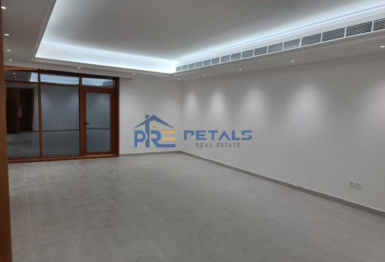 UPGRADED PRIVATE CINEMA 8 BEDS + M +D VACANT photo 13