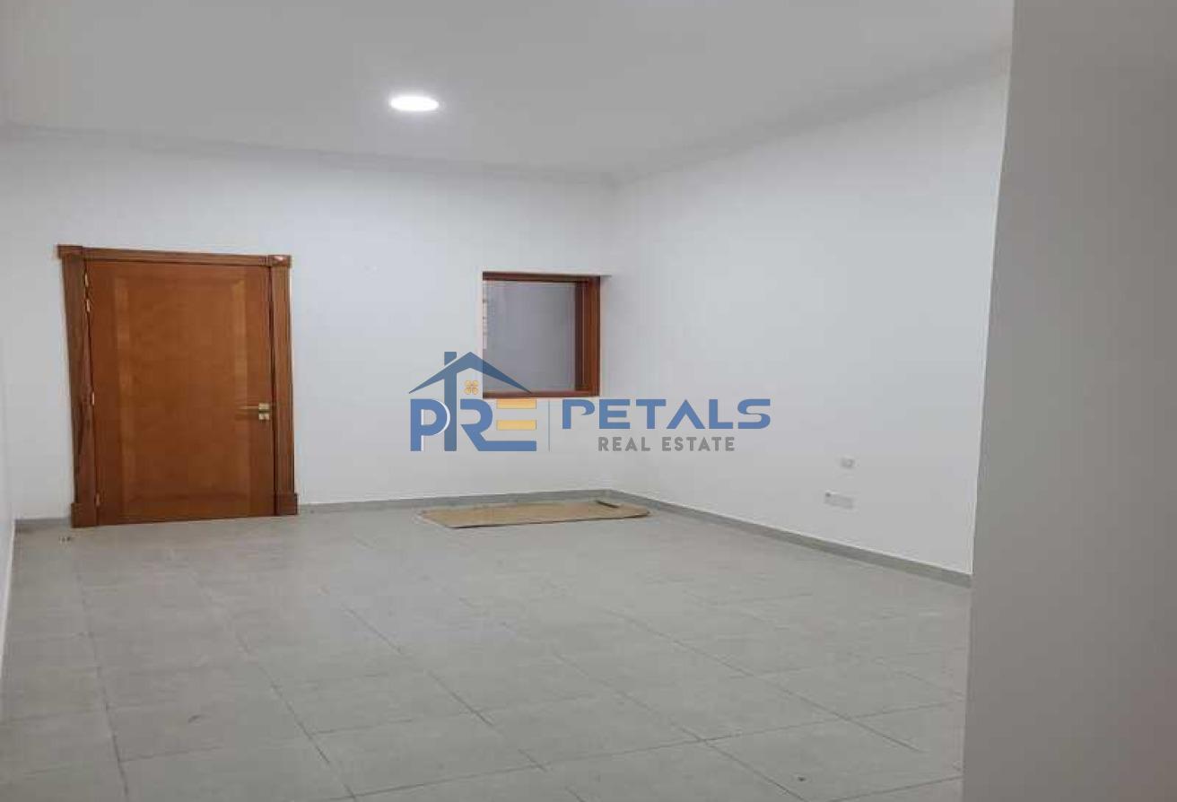 UPGRADED PRIVATE CINEMA 8 BEDS + M +D VACANT photo 10