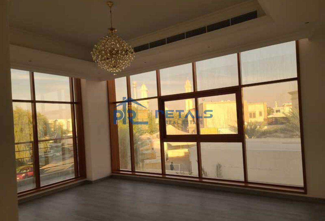 UPGRADED PRIVATE CINEMA 8 BEDS + M +D VACANT photo 5
