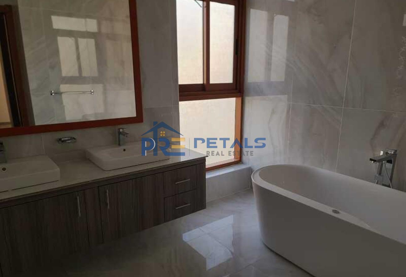 UPGRADED PRIVATE CINEMA 8 BEDS + M +D VACANT photo 20