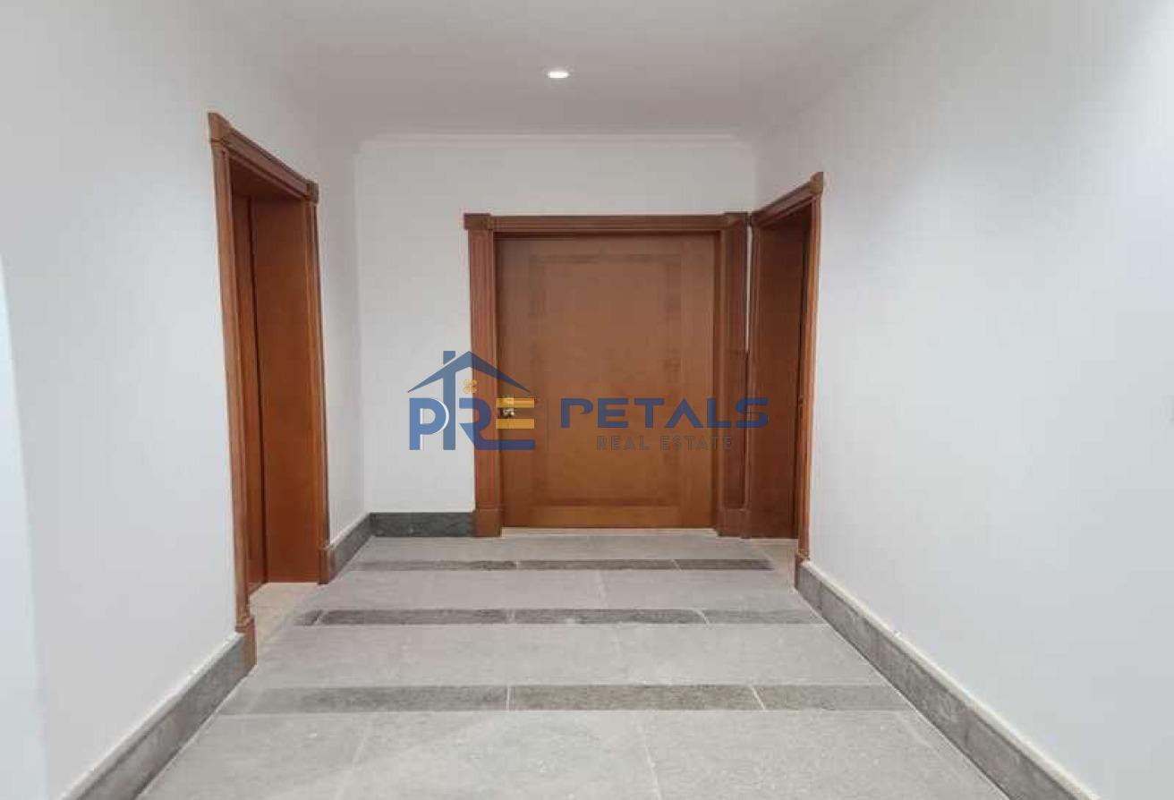 UPGRADED PRIVATE CINEMA 8 BEDS + M +D VACANT photo 21