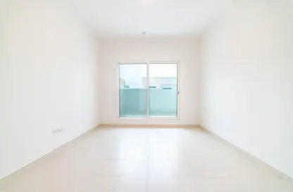 Apartment - 1 Bedroom - 2 Bathrooms for rent in Al Muteena - Deira - Dubai