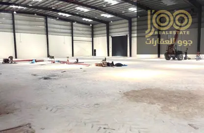 مستودع - استوديو - 4 حمامات للبيع في أم الثعوب - أم القيوين