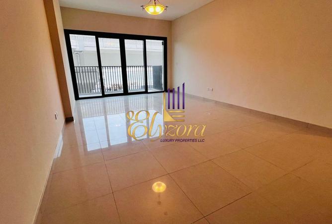 102832717 - Property Image 3