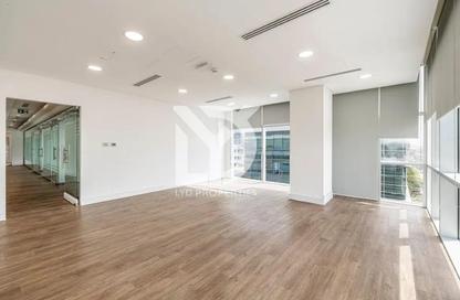 Office Space - Studio for rent in Emaar Business Park Building 4 - Emaar Business Park - Sheikh Zayed Road - Dubai