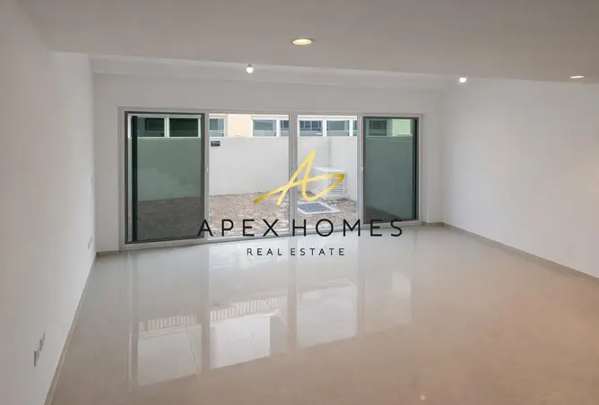 97377940 - Property Image 3