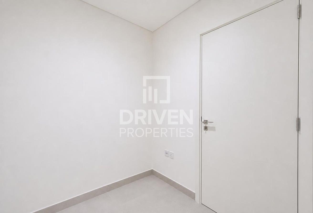 Modern Layout | Great Amenities | Prime Location photo 12