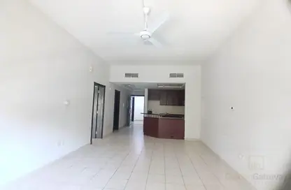 شقة - غرفة نوم - 2 حمامات للبيع في بناية  38إلى107 - طراز البحر المتوسط - ديسكفري جاردنز - دبي