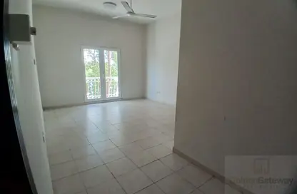 شقة - غرفة نوم - 2 حمامات للبيع في بناية  38إلى107 - طراز البحر المتوسط - ديسكفري جاردنز - دبي