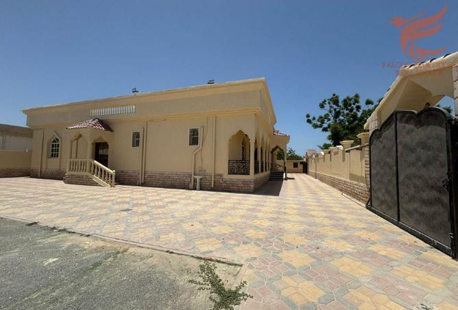 90926237 - Property Main Image
