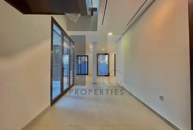 153733398 - Property Image 3