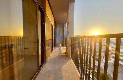 Apartment - 1 Bedroom - 2 Bathrooms for rent in Jumeirah Garden City - Al Satwa - Dubai