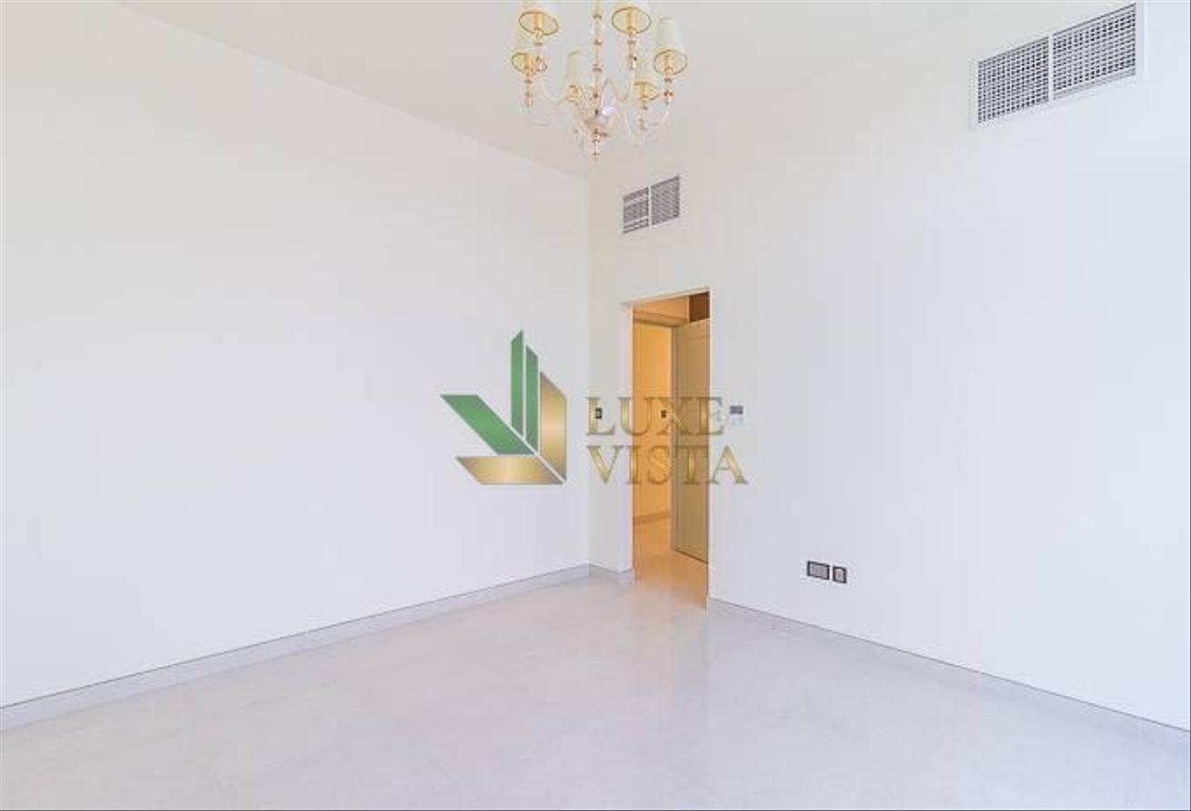 Spacious Layout | 2BR+Maids | Vacant photo 11