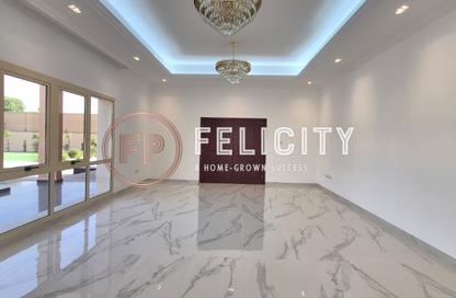 Villa - 5 Bedrooms - 6 Bathrooms for rent in Nad Al Sheba 4 - Nad Al Sheba - Dubai