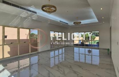 Villa - 5 Bedrooms - 6 Bathrooms for rent in Nad Al Sheba 4 - Nad Al Sheba - Dubai