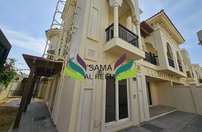 Villa - 5 Bedrooms - 5 Bathrooms for rent in Umm Suqeim 1 Villas - Umm Suqeim 1 - Umm Suqeim - Dubai