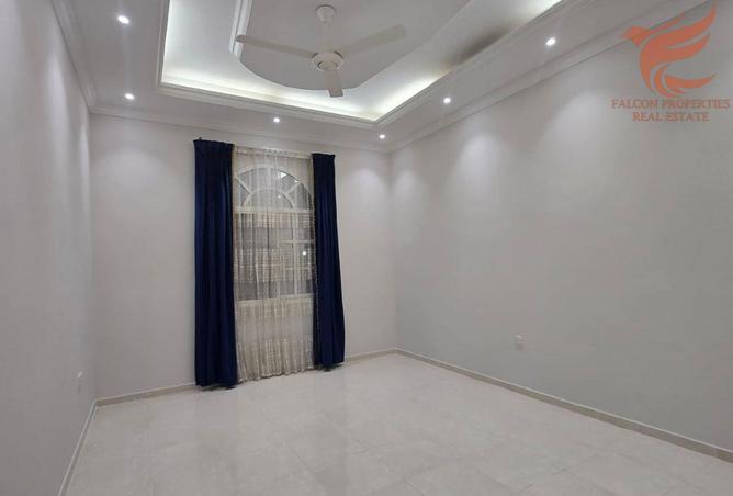 74625388 - Property Image 3