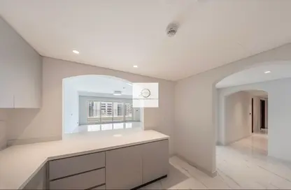 Apartment - 3 Bedrooms - 5 Bathrooms for rent in Jood Residence Plaza - Al Muraqqabat - Deira - Dubai