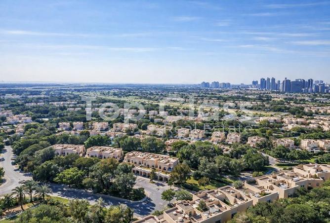 70670530 - Property Image 2