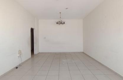 Apartment - 2 - 2 for rent in Al Majaz 2 - Al Majaz - Sharjah