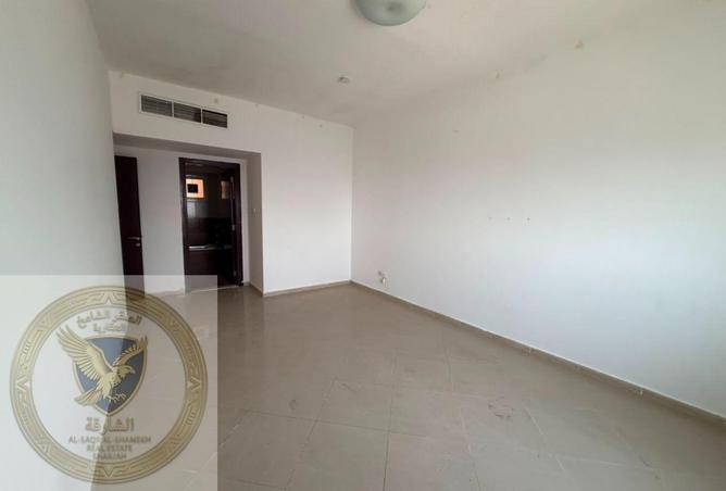 121989892 - Property Image 3
