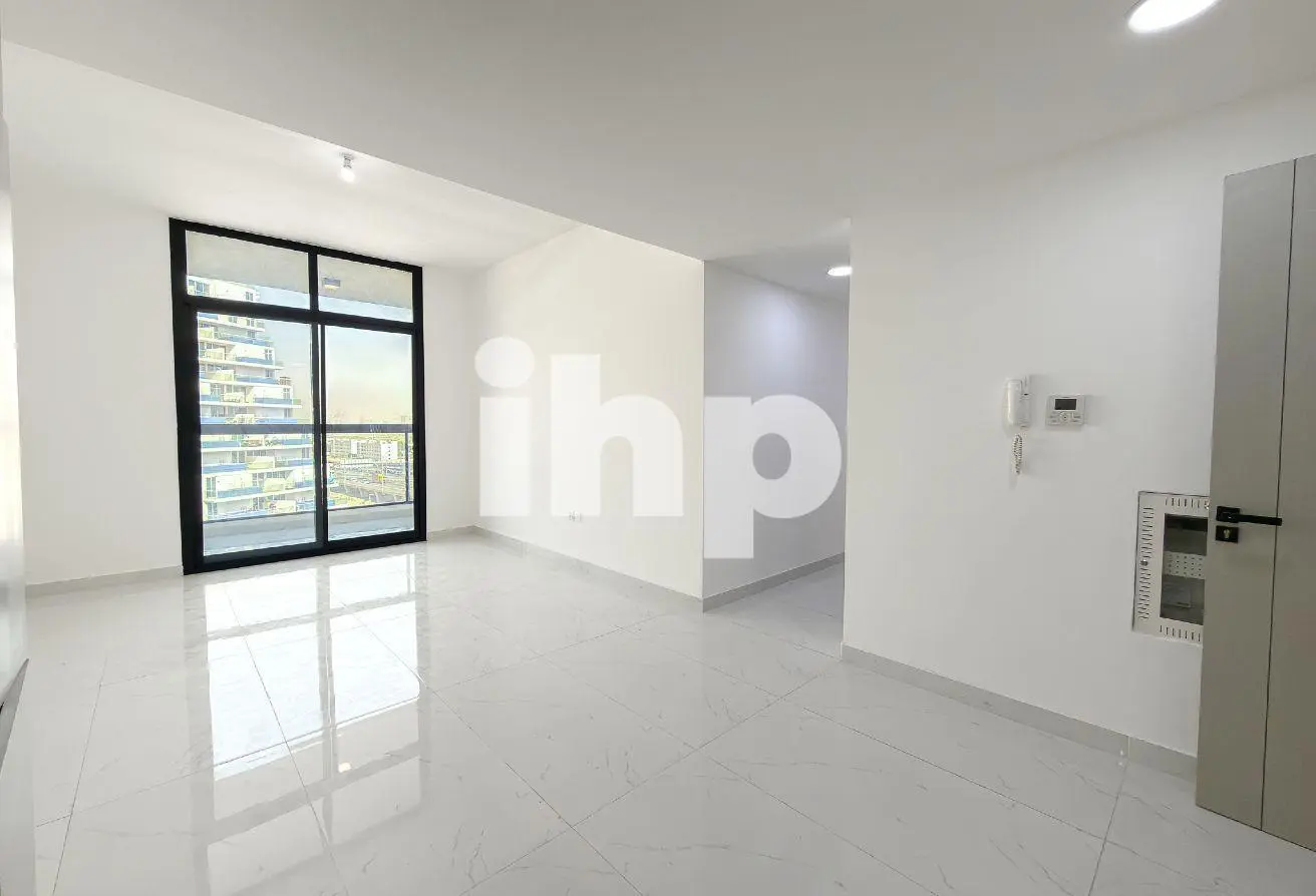 83657854 - Property Main Image