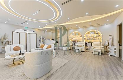 Retail - Studio - 1 Bathroom for rent in West Avenue Tower - Dubai Marina - Dubai