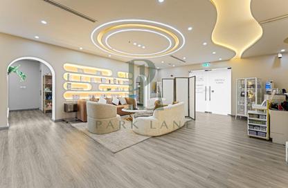 Retail - Studio - 1 Bathroom for rent in West Avenue Tower - Dubai Marina - Dubai