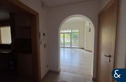 Apartment - 2 - 2 for rent in Al Anbara - Shoreline Apartments - Palm Jumeirah - Dubai