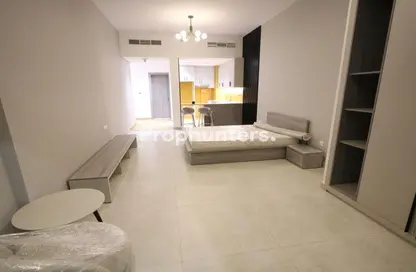 Apartment - 1 Bathroom for rent in The V Tower - Dubai Land Residence Complex - Dubai