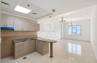 Apartment - 2 Bedrooms - 3 Bathrooms for rent in Al Rabia Tower - Majan - Dubai Apartment - 2 Bedrooms - 3 Bathrooms for rent in Al Rabia Tower - Majan - Dubai