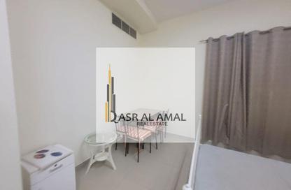 شقة - 1 حمام للايجار في برج أوست 4 - المدينة العالمية المرحلة 2 - 4 الورسان - الورسان - دبي