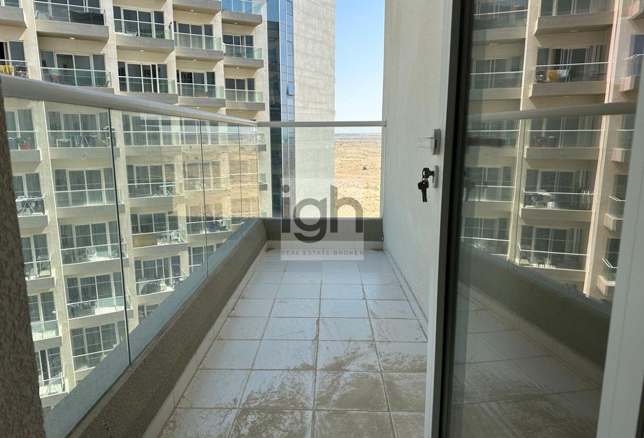 Modern Furnished Studio | Available From May 1 photo 9