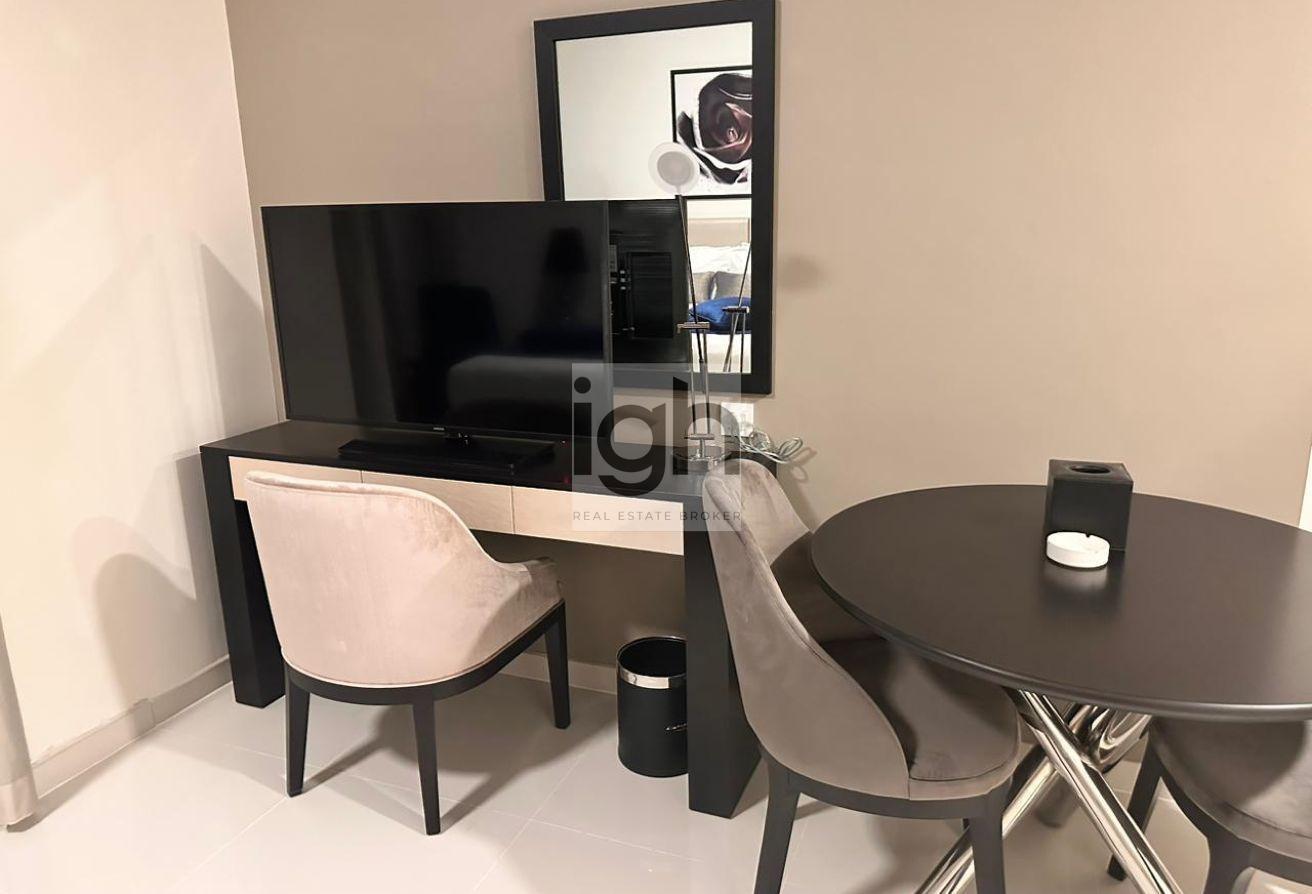 Modern Furnished Studio | Available From May 1 photo 5