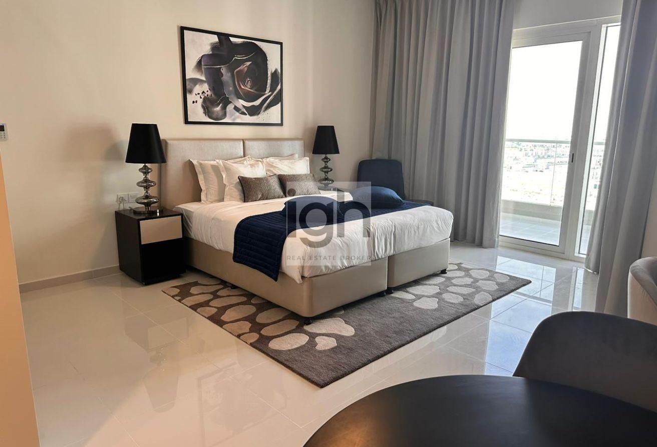 Modern Furnished Studio | Available From May 1 photo 2
