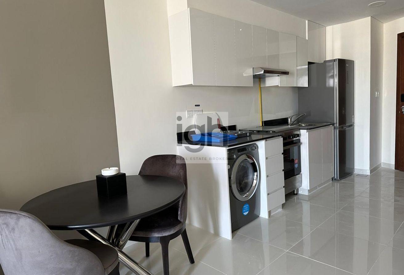Modern Furnished Studio | Available From May 1 photo 3