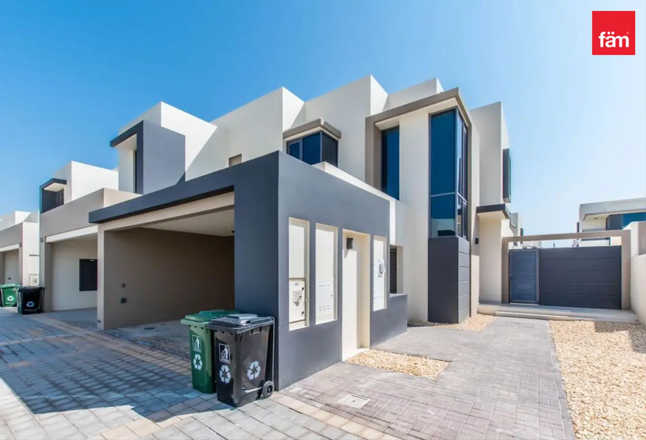 145512128 - Property Main Image