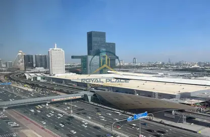 شقة - غرفة نوم - 2 حمامات للايجار في برج بارك - شارع الشيخ زايد - دبي