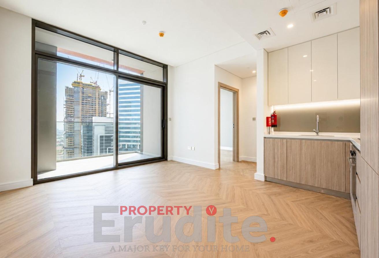High Floor / Canal view / Ready to move in photo 9