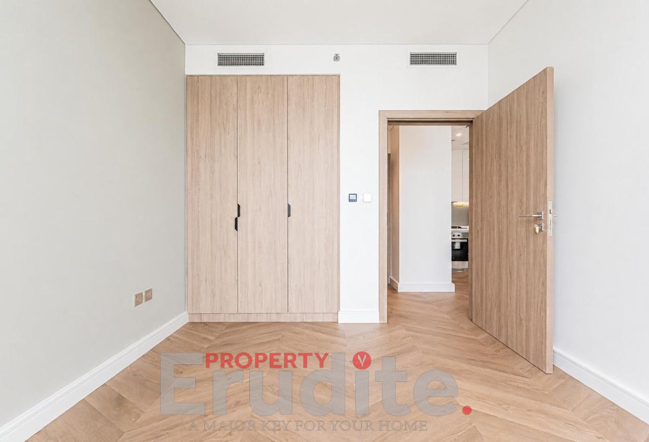 High Floor / Canal view / Ready to move in photo 6