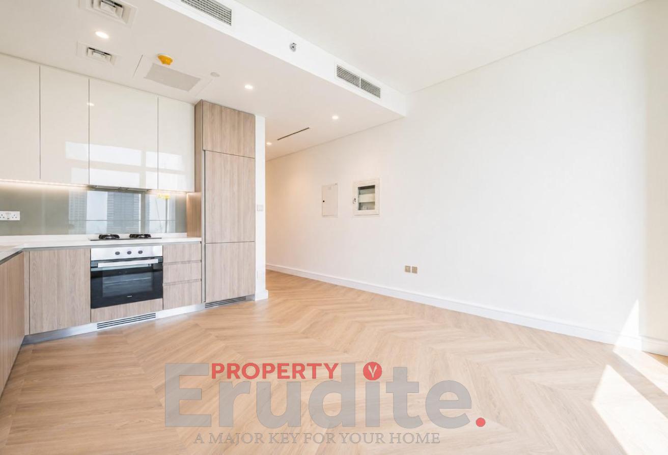 High Floor / Canal view / Ready to move in photo 11