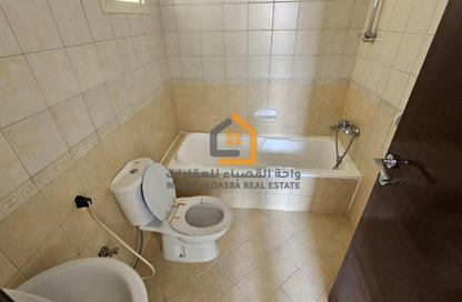 Apartment - 1 Bedroom - 2 Bathrooms for rent in Thuraya Al Majaz Building - Al Majaz 3 - Al Majaz - Sharjah