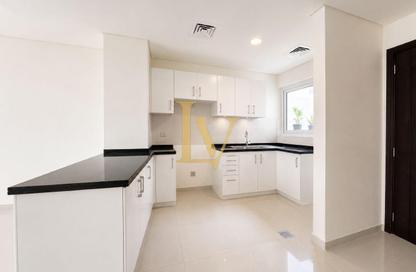 Townhouse - 3 - 3 for sale in Vardon - Damac Hills 2 - Dubai Townhouse - 3 - 3 for sale in Vardon - Damac Hills 2 - Dubai