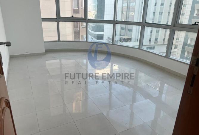 98710289 - Property Image 3