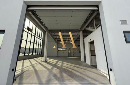 Warehouse - Studio - 1 for rent in Al Qusais Industrial Area 2 - Al Qusais Industrial Area - Al Qusais - Dubai Warehouse - Studio - 1 for rent in Al Qusais Industrial Area 2 - Al Qusais Industrial Area - Al Qusais - Dubai