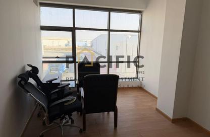 Office Space - Studio - 1 Bathroom for rent in Nad Al Hamar Showrooms - Nadd Al Hammar - Dubai